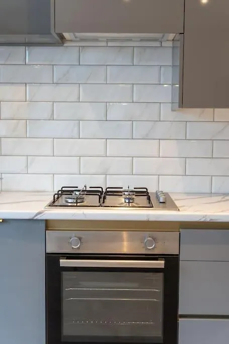 Luxury 4 Bedroom Apartment-1